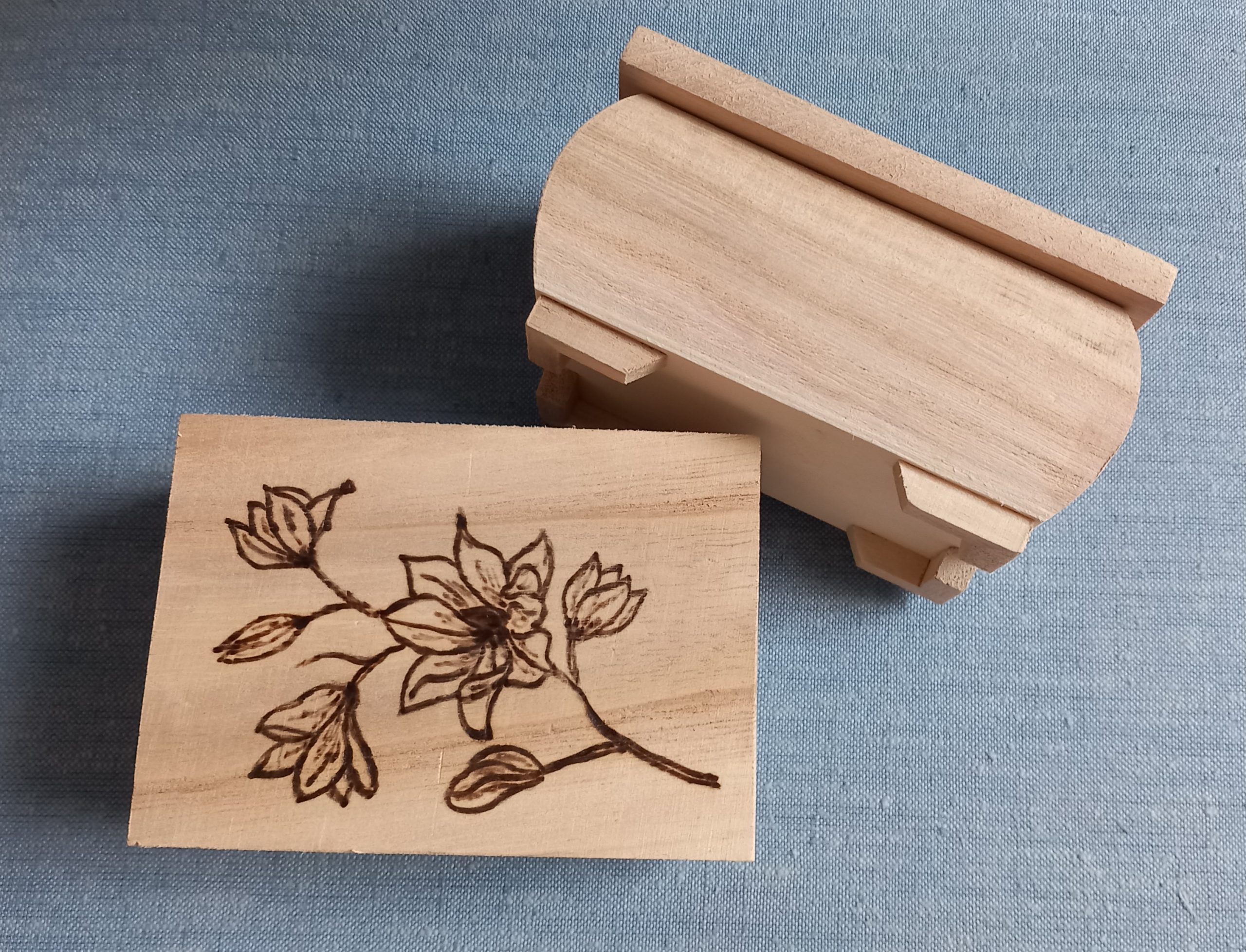 Holzschatulle "Blumen"