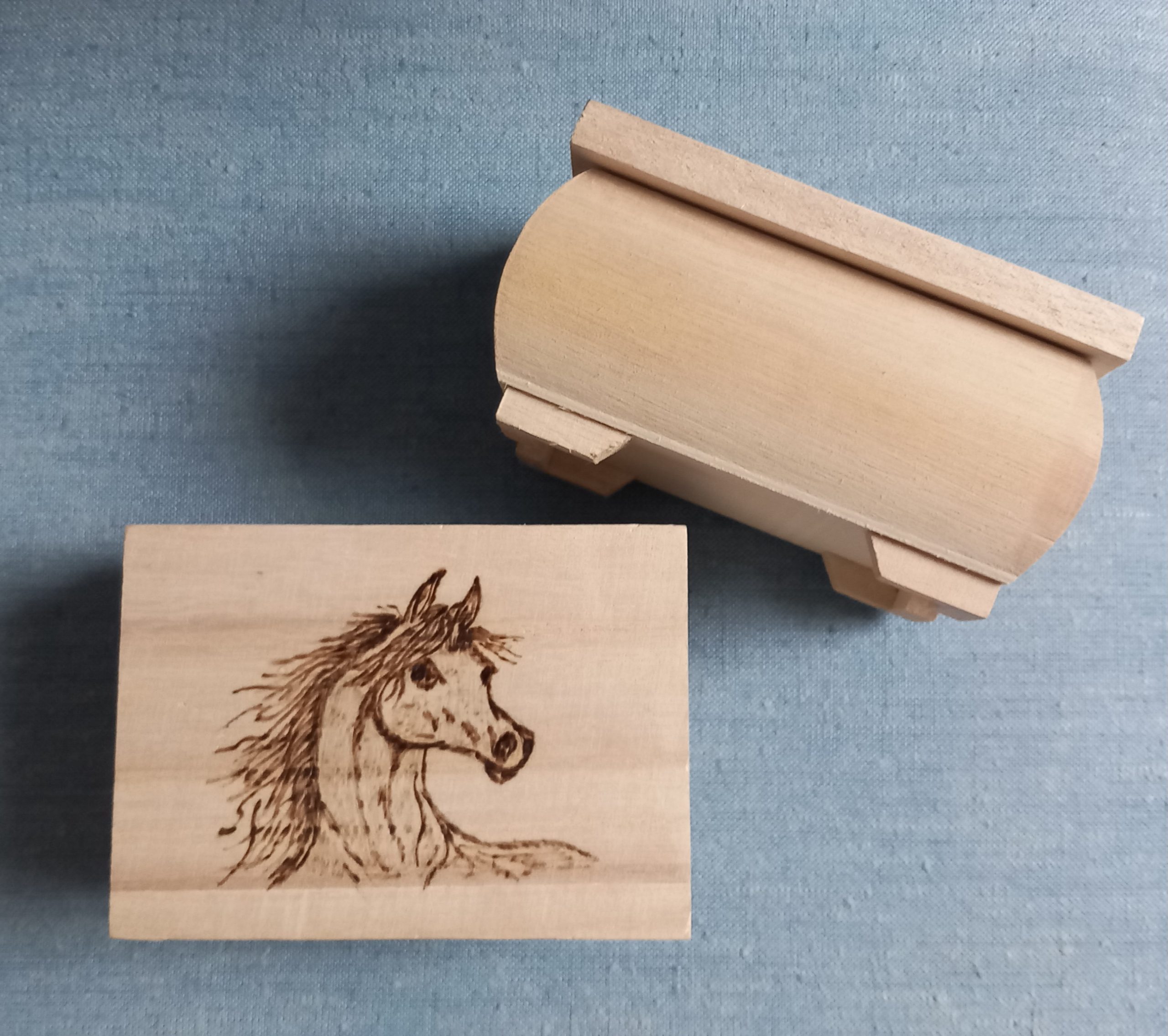 Holzschatulle "Pferd"